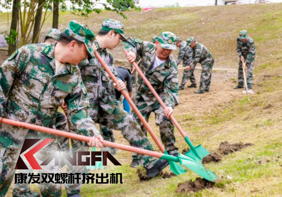 康發(fā)雙螺桿擠出機參與葛塘街道開展主題為“防范災害風險，護航高質(zhì)量發(fā)展”宣傳活動暨防汛搶險應急演練